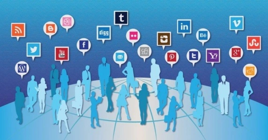 Social Media and Online Communities: A Transformative Force in Modern Communication